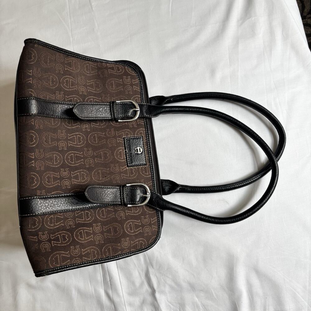 Etienne Aigner Brown/black purse, zipper and pockets, Logo, vintage?